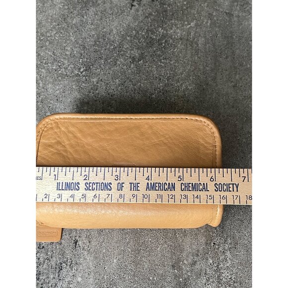 Vintage Coach Chubby Case Camel Embossed Leather With Mirror Cosmetic Travel - Picture 10 of 11